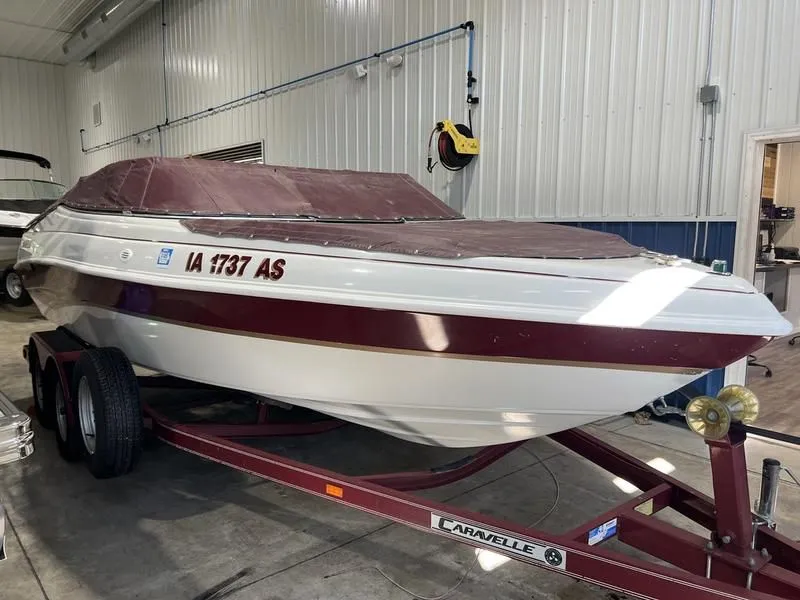 2000 Caravelle Powerboats 209 BR