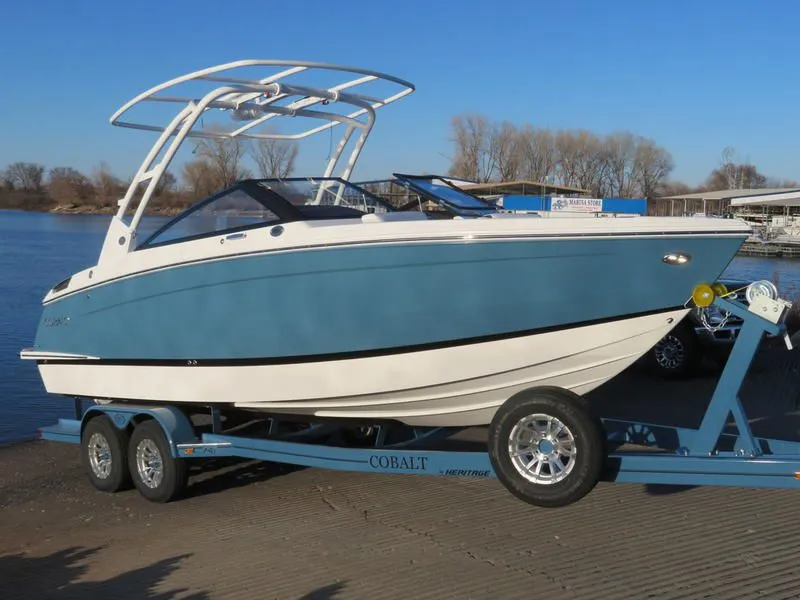 2024 Cobalt Boats R6