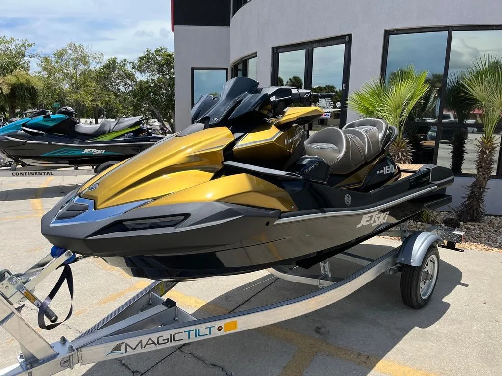 2023 Kawasaki Ultra 160LX in Cocoa, FL