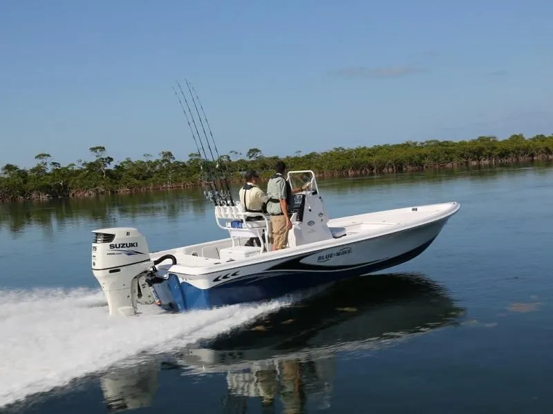 2018 Blue Wave Boats 2200 PureBay