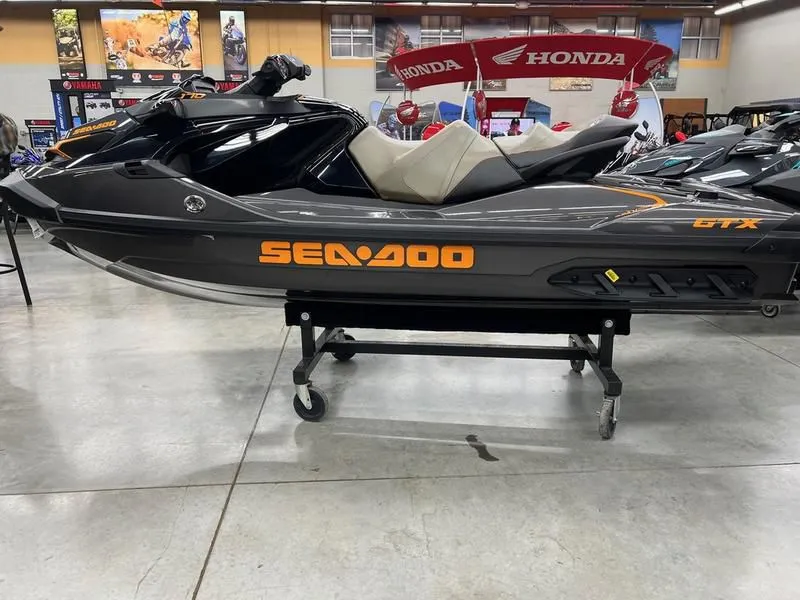 2023 Sea-Doo GTX 170 iBR
