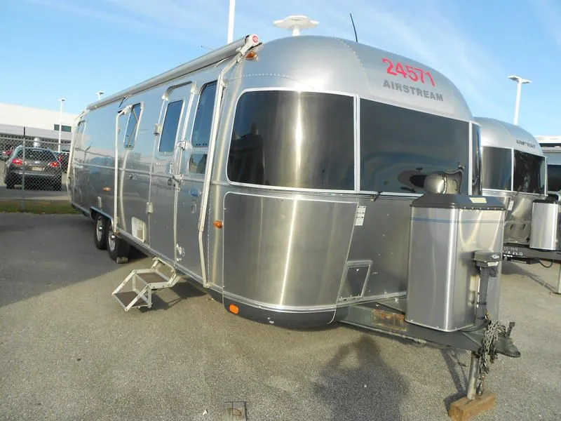 2012 Airstream Classic 31