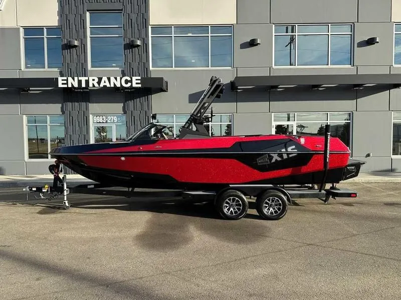 2022 Axis Wake Research Core Series T23 in Calgary, AB