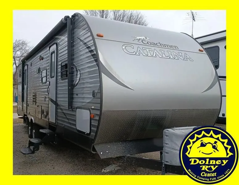 2017 Coachmen Catalina Legacy Edition 323BHDSCK