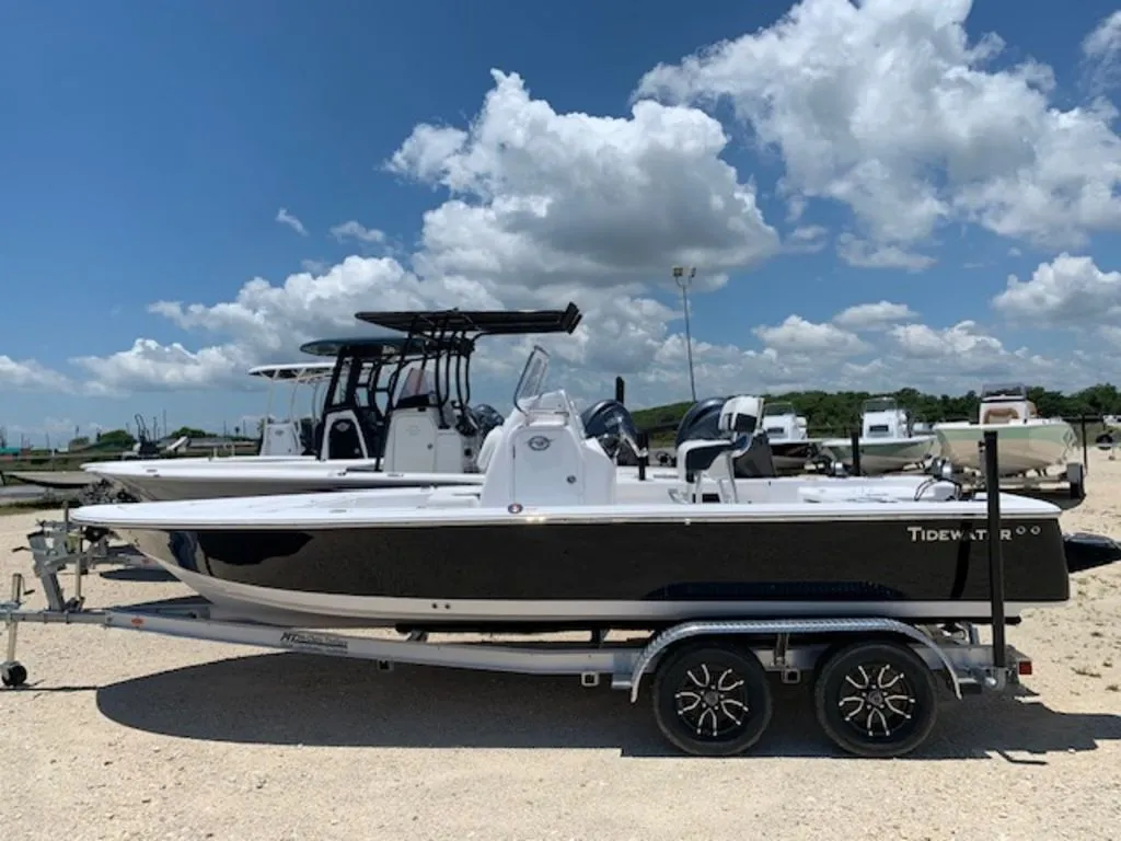 2023 TideWater Boats 2110 Bay Max Tunnel in Conroe, TX
