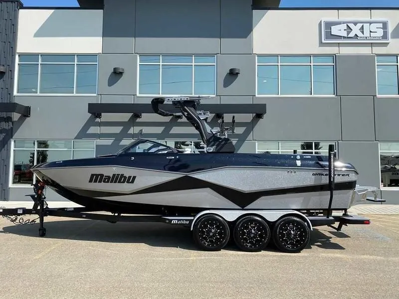 2024 Malibu Boats Wakesetter 25 LSV