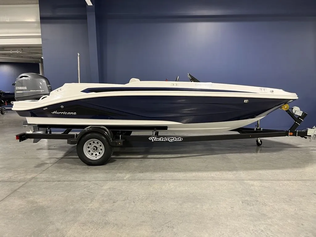 2023 Hurricane SunDeck Sport 185 OB