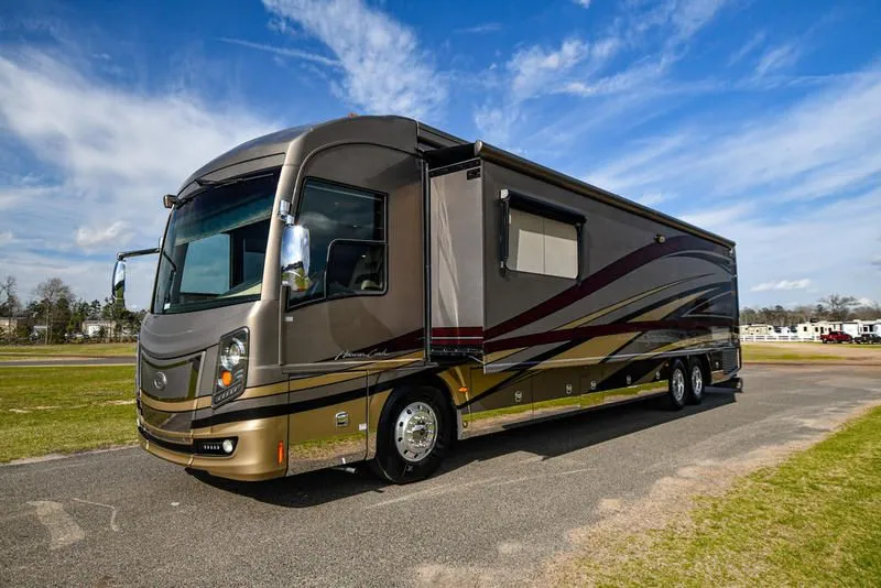 2016 American Coach Heritage 45T