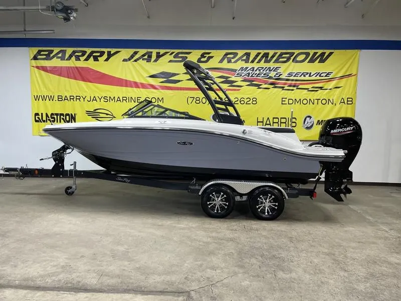 2023 Sea Ray SPX 190 Outboard in Edmonton, AB