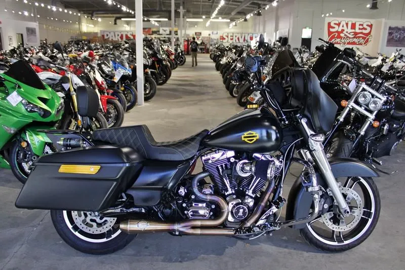 2016 Harley-Davidson FLHX - Street Glide