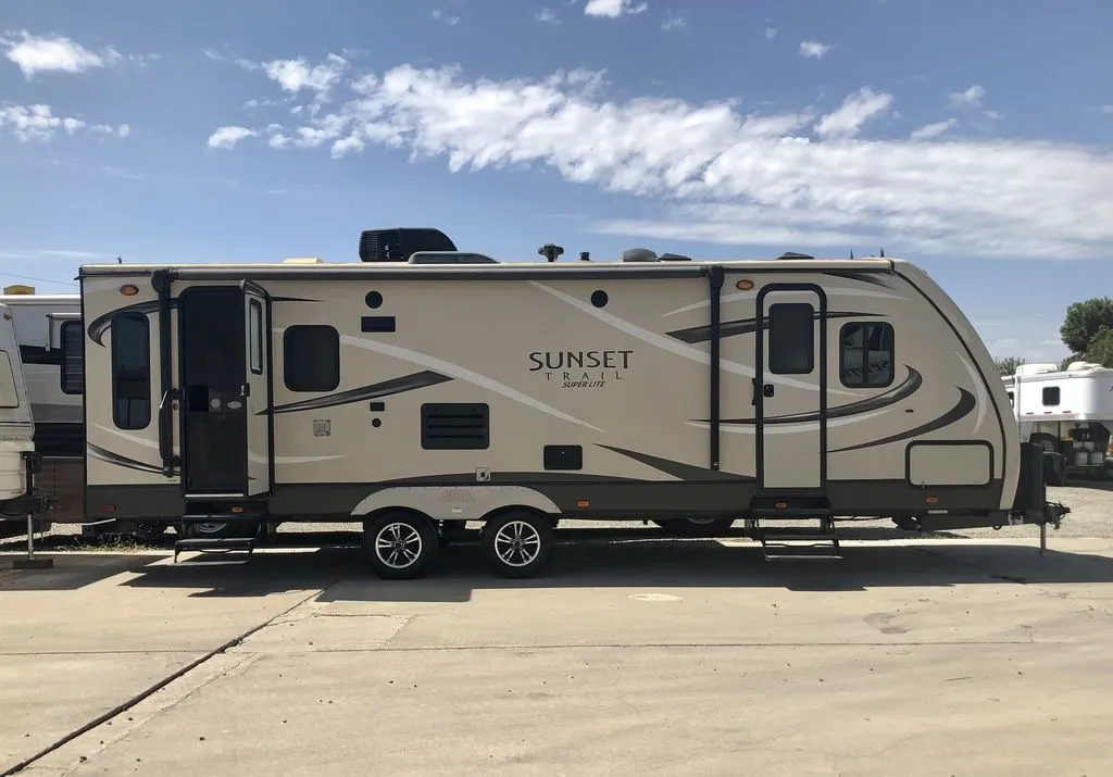 2017 CrossRoads RV Sunset Trail Super Lite ST260RL