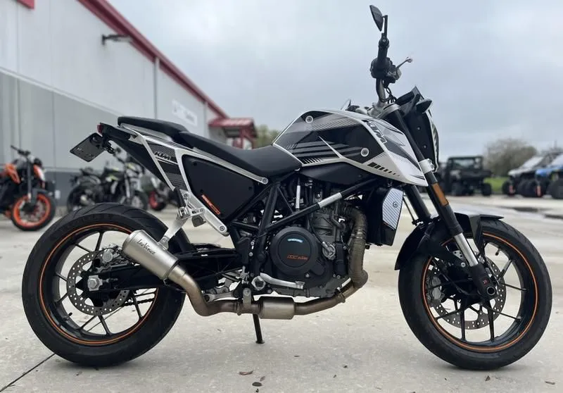 2017 KTM 690 Duke