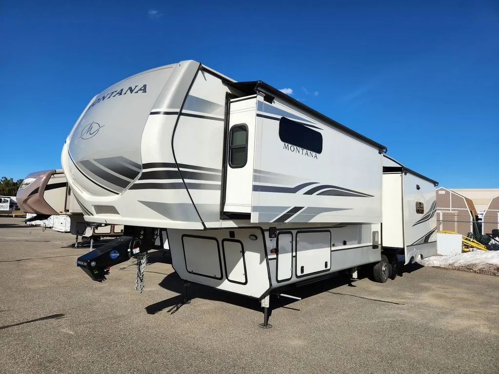 2022 Keystone RV Montana 3813MS