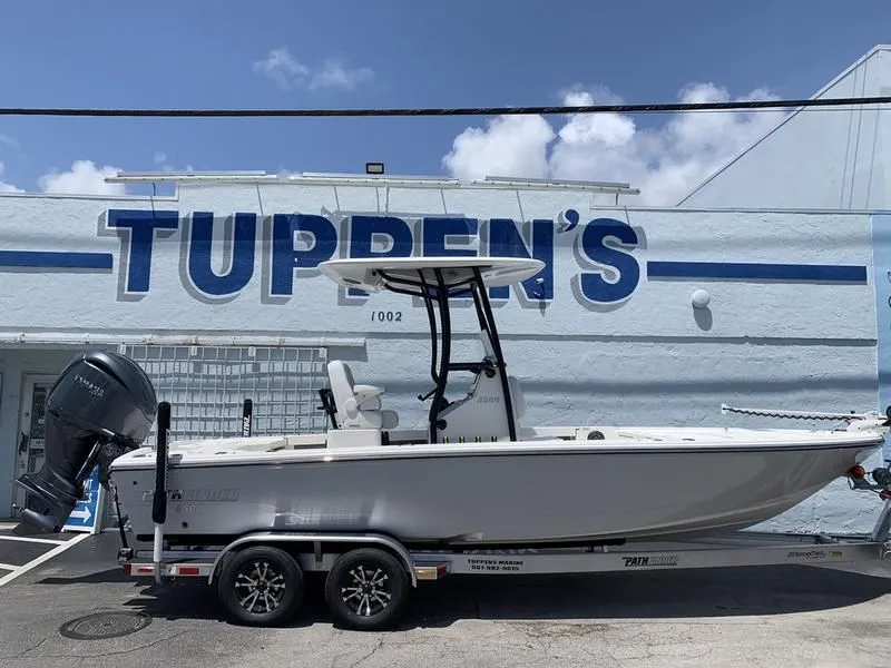 2023 Pathfinder Boats 2500 Hybrid in Lake Worth Beach, FL
