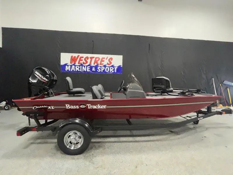 2024 Tracker Boats Bass Tracker Classic XL in St. Cloud, MN