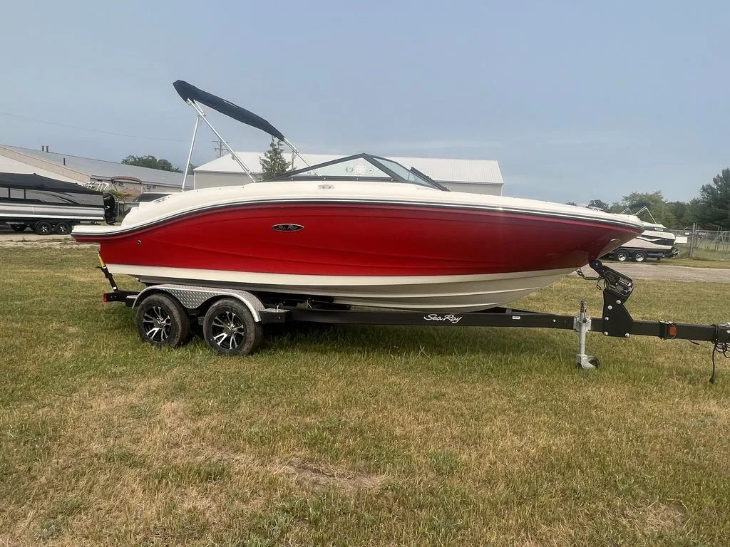 2023 Sea Ray SPX 190