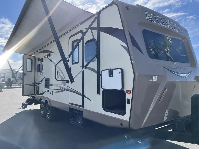 2017 Forest River Rockwood Ultra Lite Travel Trailers 2604WS