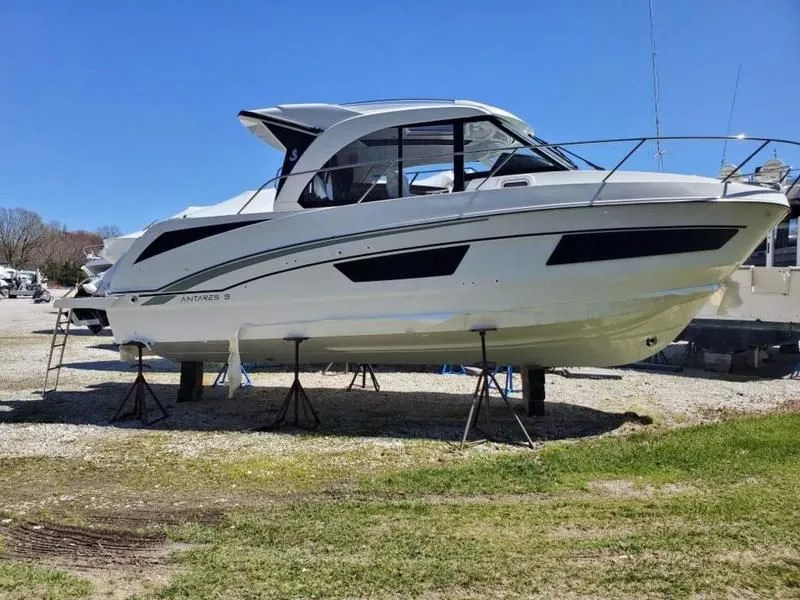 2023 Beneteau Antares 9 in Shady Side, MD