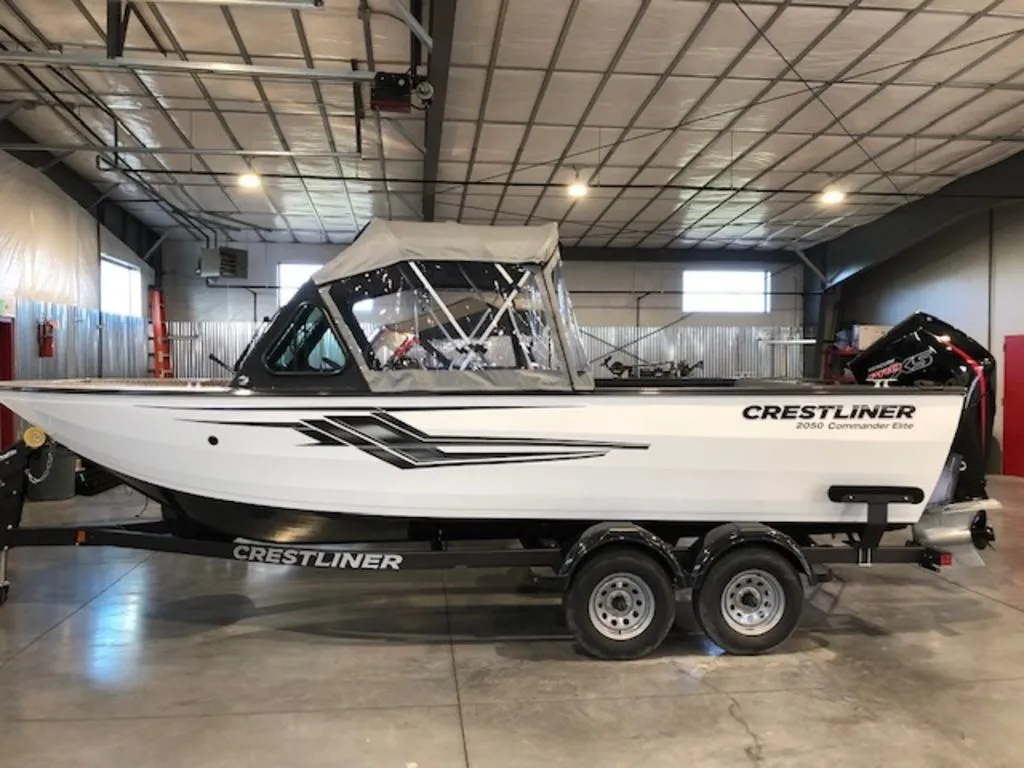 2022 Crestliner 2050 Commander Elite