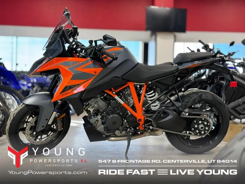 2024 KTM 1290 Super Duke GT