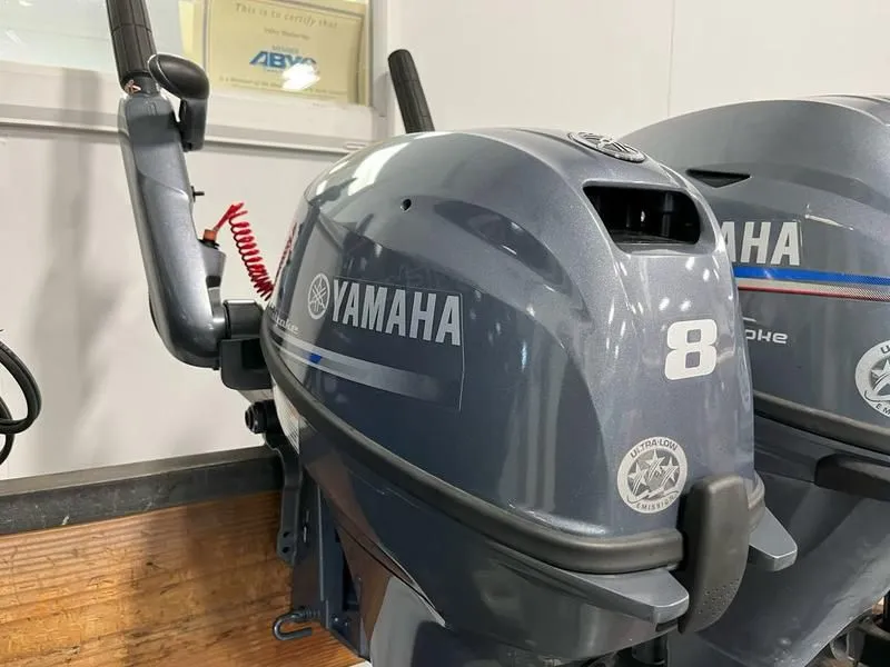 2017 Yamaha Marine F8