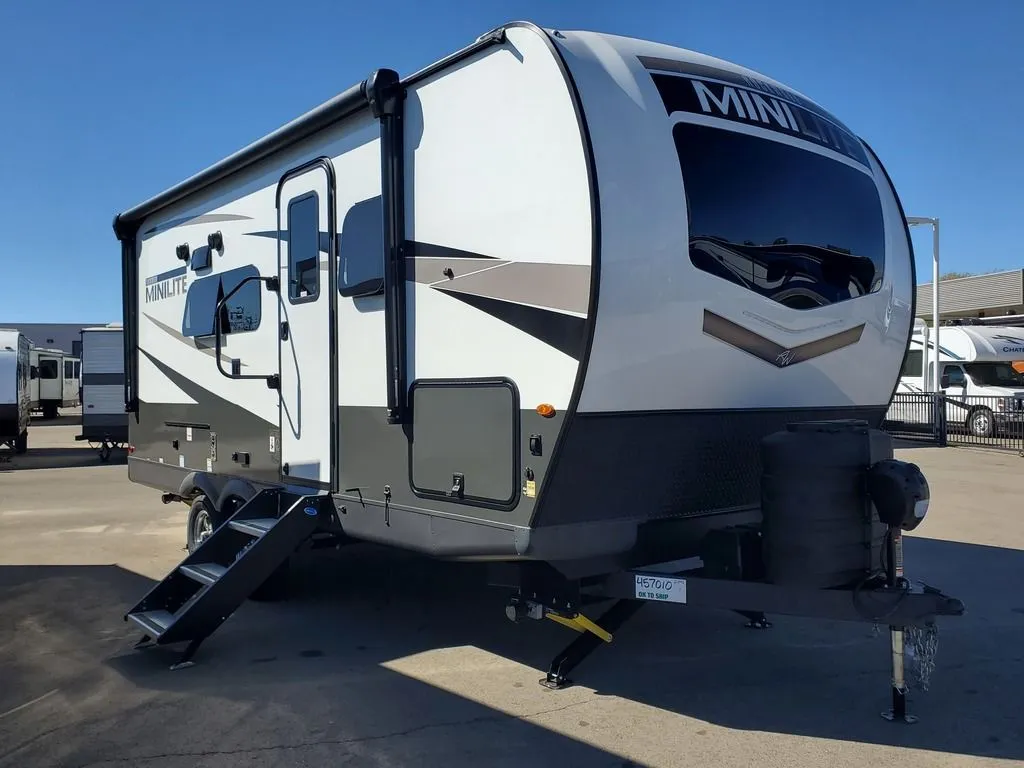 2024 Forest River Rockwood Mini Lite 2104S