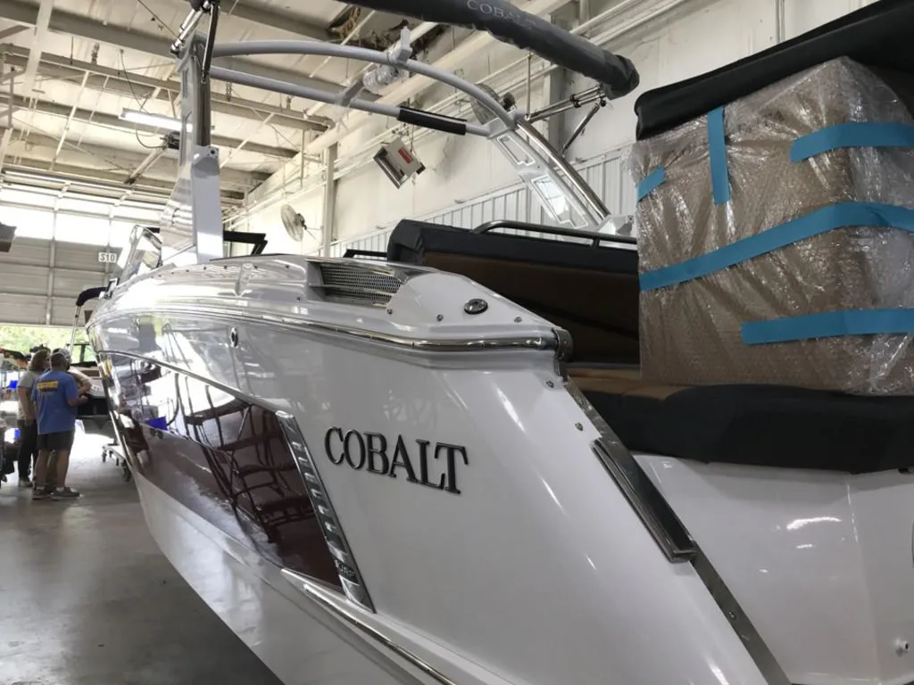 2023 Cobalt Boats R8 Surf in Rocklin, CA