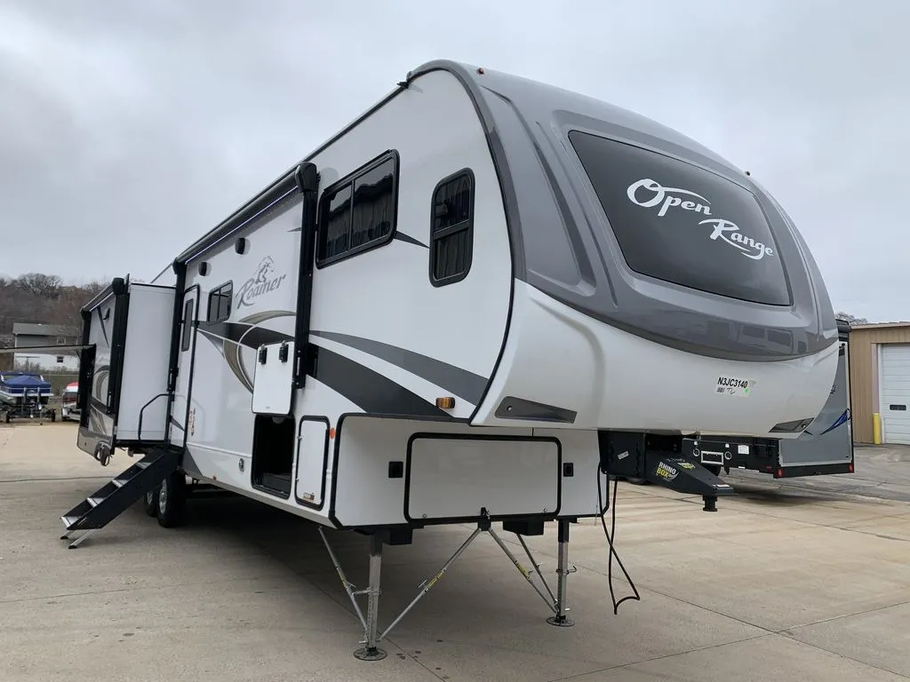 2022 Highland Ridge RV Roamer 354MBH