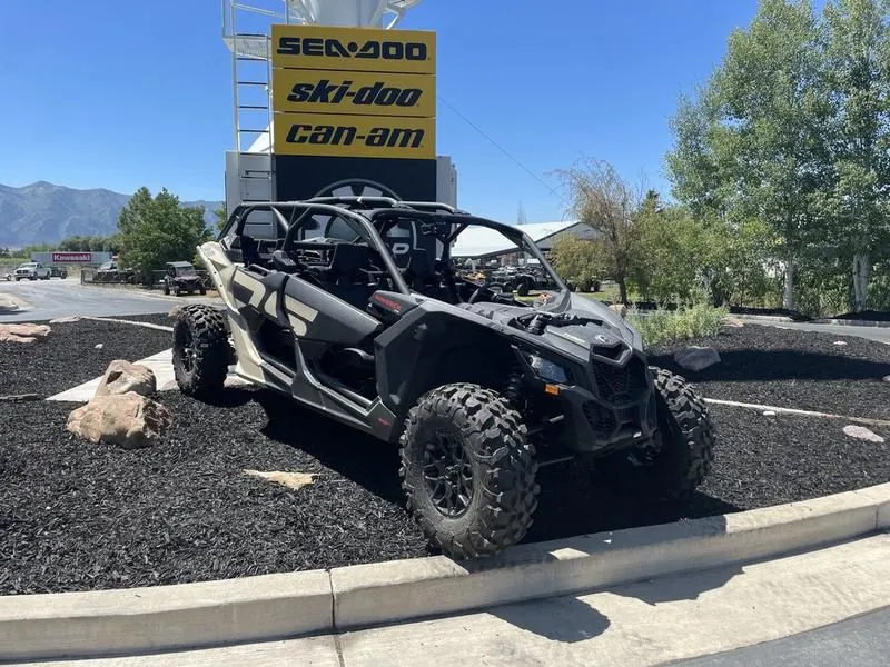 2023 Can-Am Maverick X3 MAX DS Turbo Desert Tan & Carbon Black