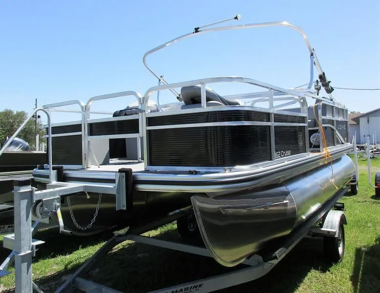 2023 Lowe Boats Ultra 162 Fish & Cruise Pontoon w/Mercury Motor