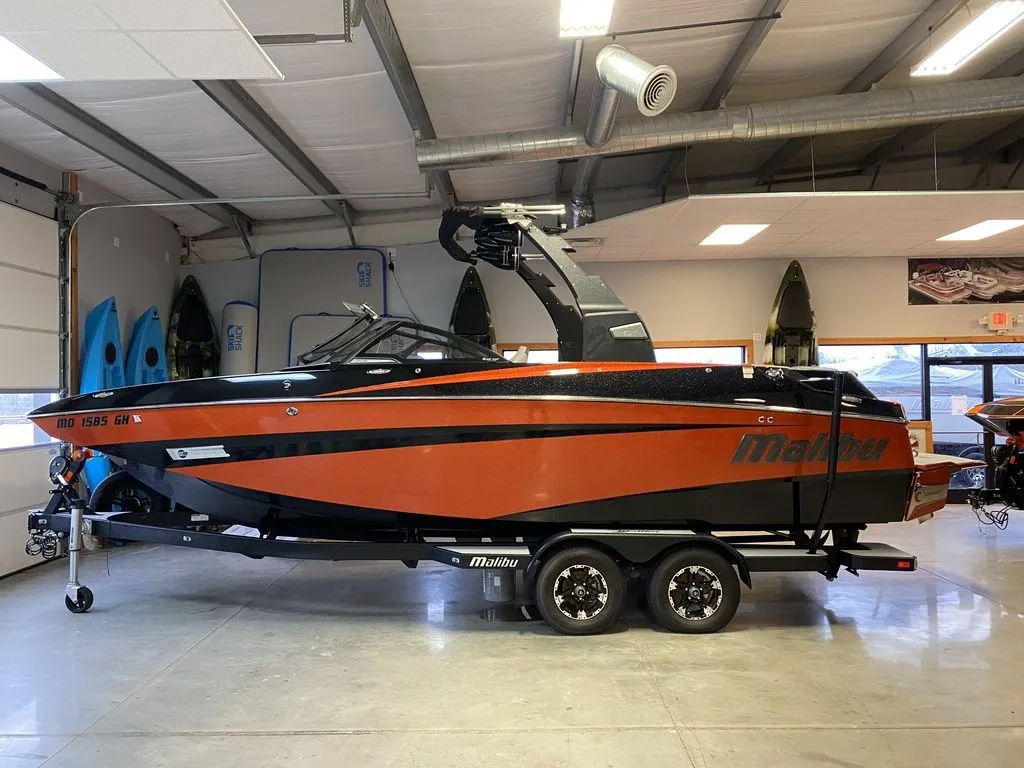2018 Malibu Boats M235 in Springfield, MO