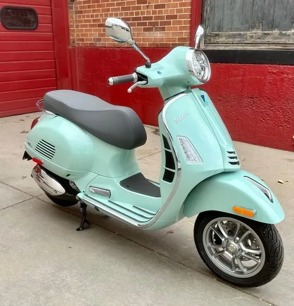 2024 Vespa GTS 300