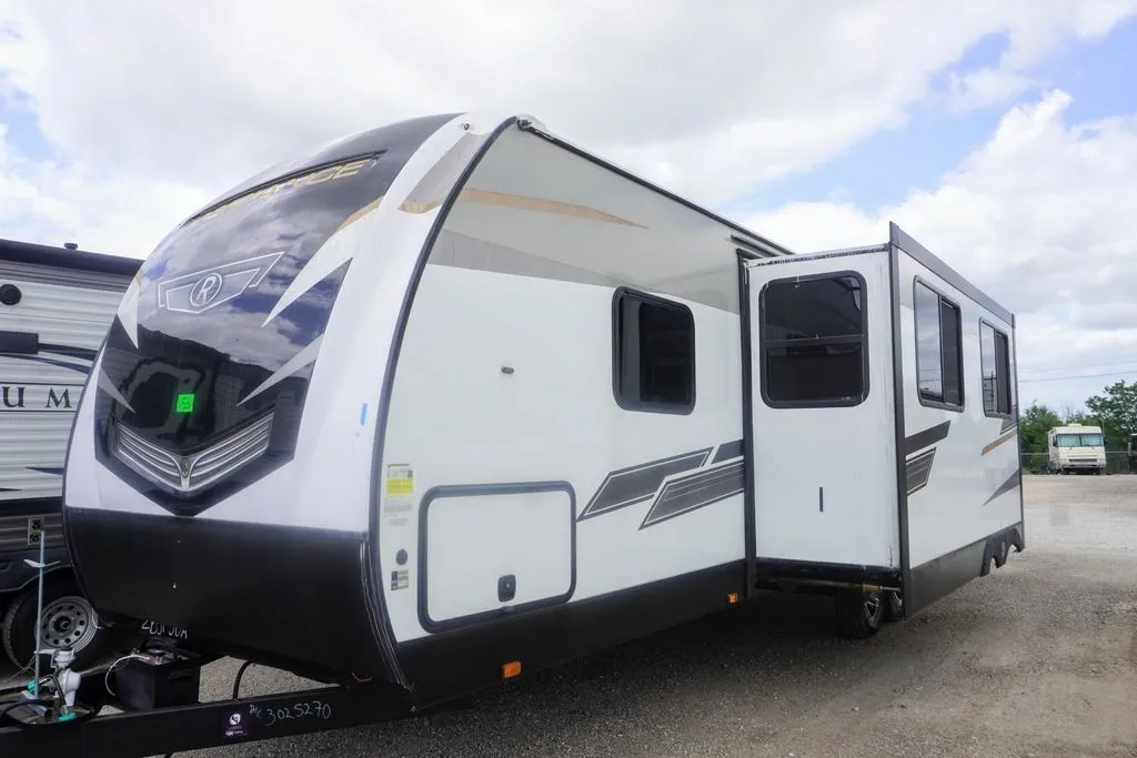 2021 Cruiser RV Radiance R-28QD