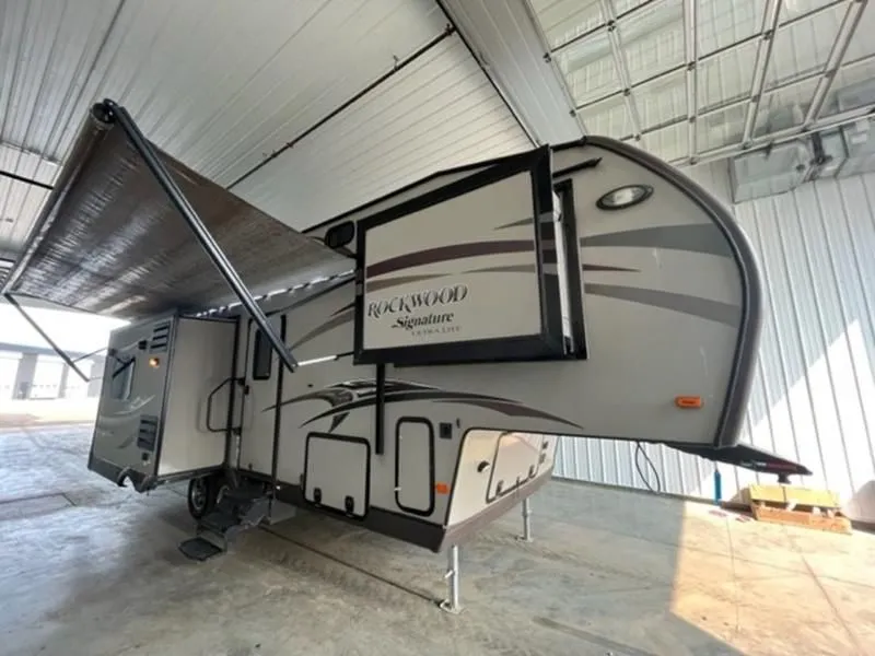 2015 Forest River Rockwood Signature Ultra Lite 8265WS