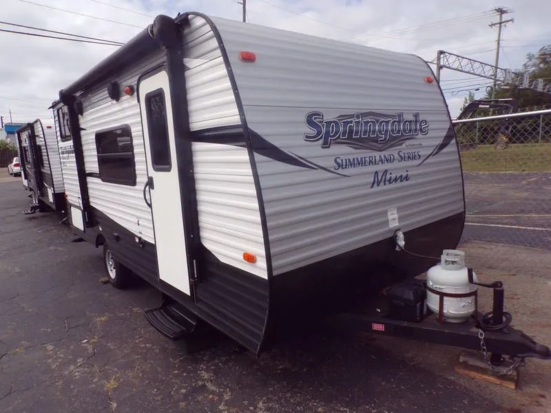 2017 Springdale Summerland Mini 1850FL