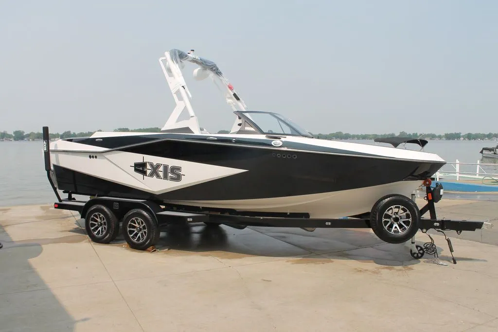 2023 Axis Wake Research T220 in Coldwater, MI