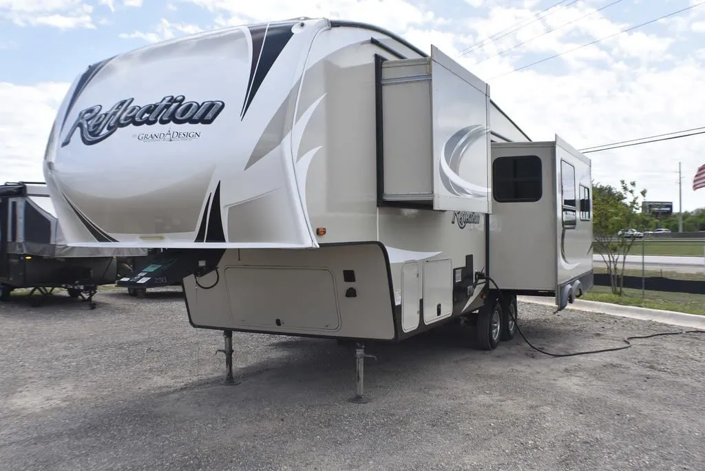 2017 Grand Design Reflection Fifth-Wheel 29RS