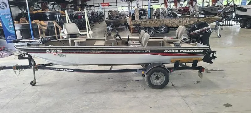2002 TRACKER 175 PRO CRAPPIE in Fort Smith, AR