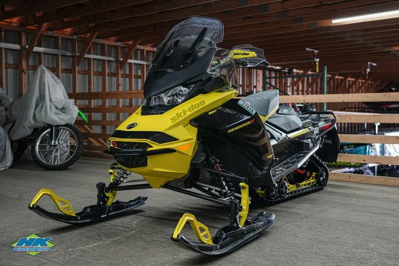 2022 Ski-Doo Renegade X Rotax 850 E-TEC Ice Rip XT 1.5 Yellow_LCD