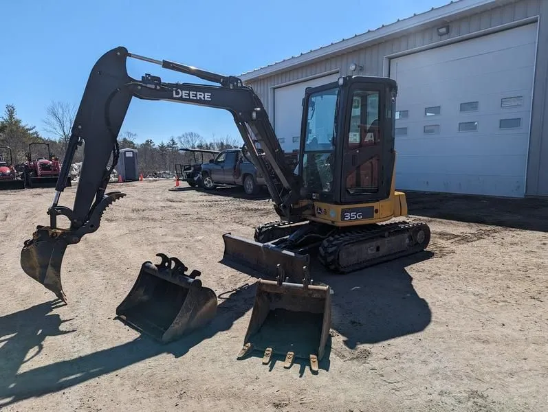2019 John Deere  Pre-Owned 35G Excavator with 3 Buckets and 23.4 HP