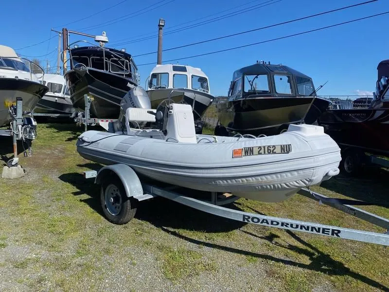 2006 Caribe 12' Hypalon with Console in Courtenay, BC