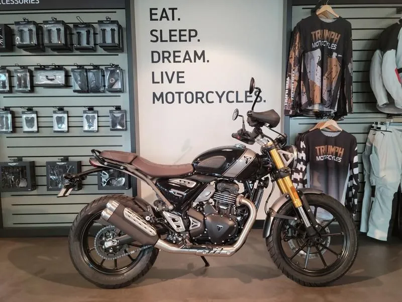 2024 Triumph Scrambler 400 X Phantom Black / Silver Ice