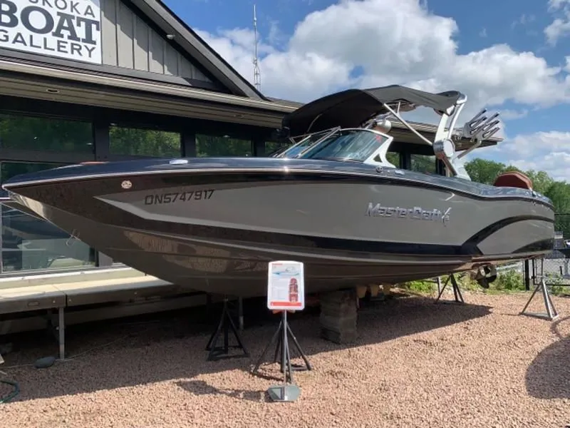 2017 MasterCraft X26 in Port Carling, ON