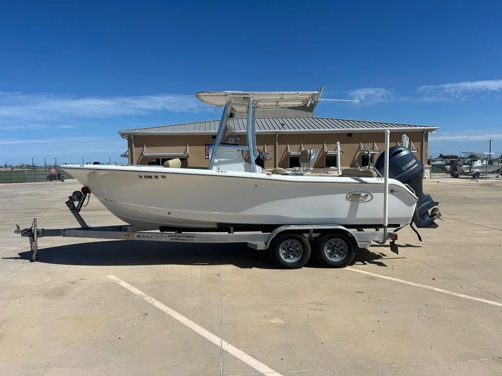 2018 Sea Hunt Ultra 211 in Conroe, TX