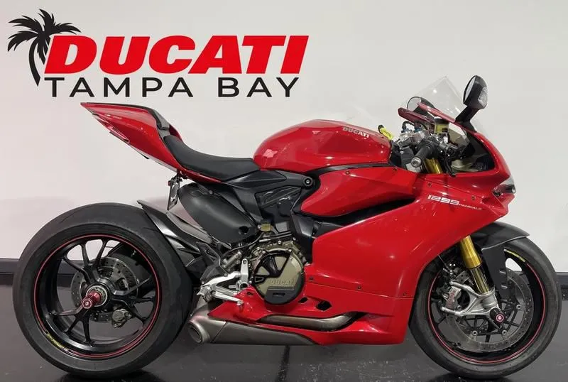 2015 Ducati 1299 Panigale S Red