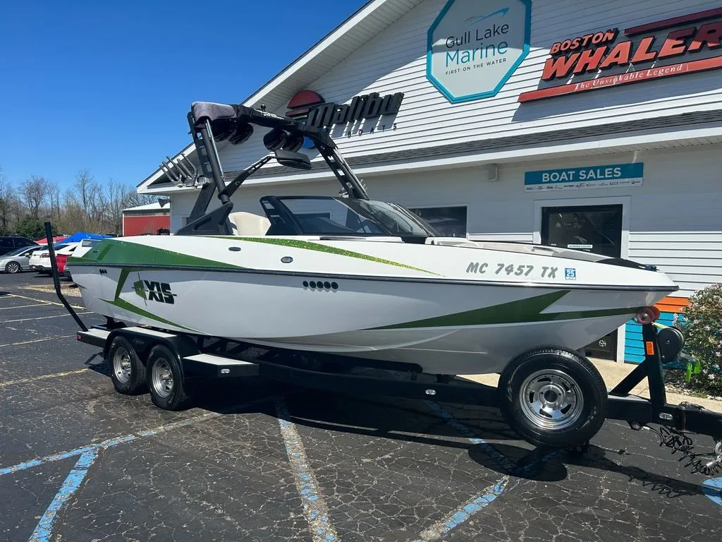 2016 Axis Wake Research T22 in Richland, MI