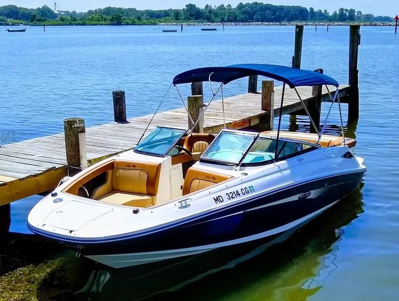 2014 Sea Ray 220 Sundeck in Shady Side, MD