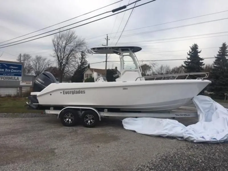 2018 Everglades 230 Center Console in Lakeside Marblehead, OH
