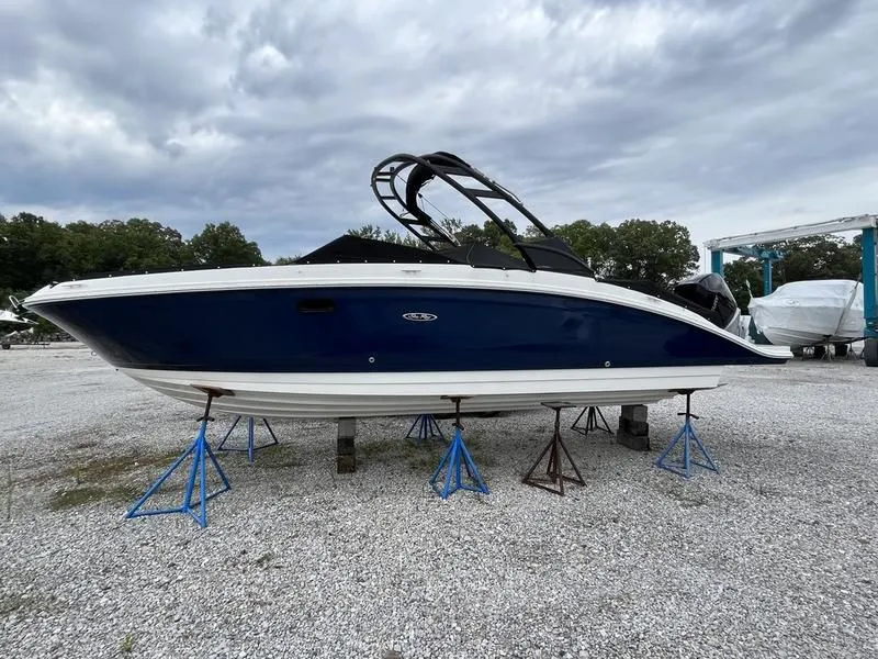 2023 Sea Ray SDX 270 Outboard in Shady Side, MD