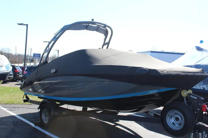2021 Yamaha Boats AR190 in Fairfield, OH